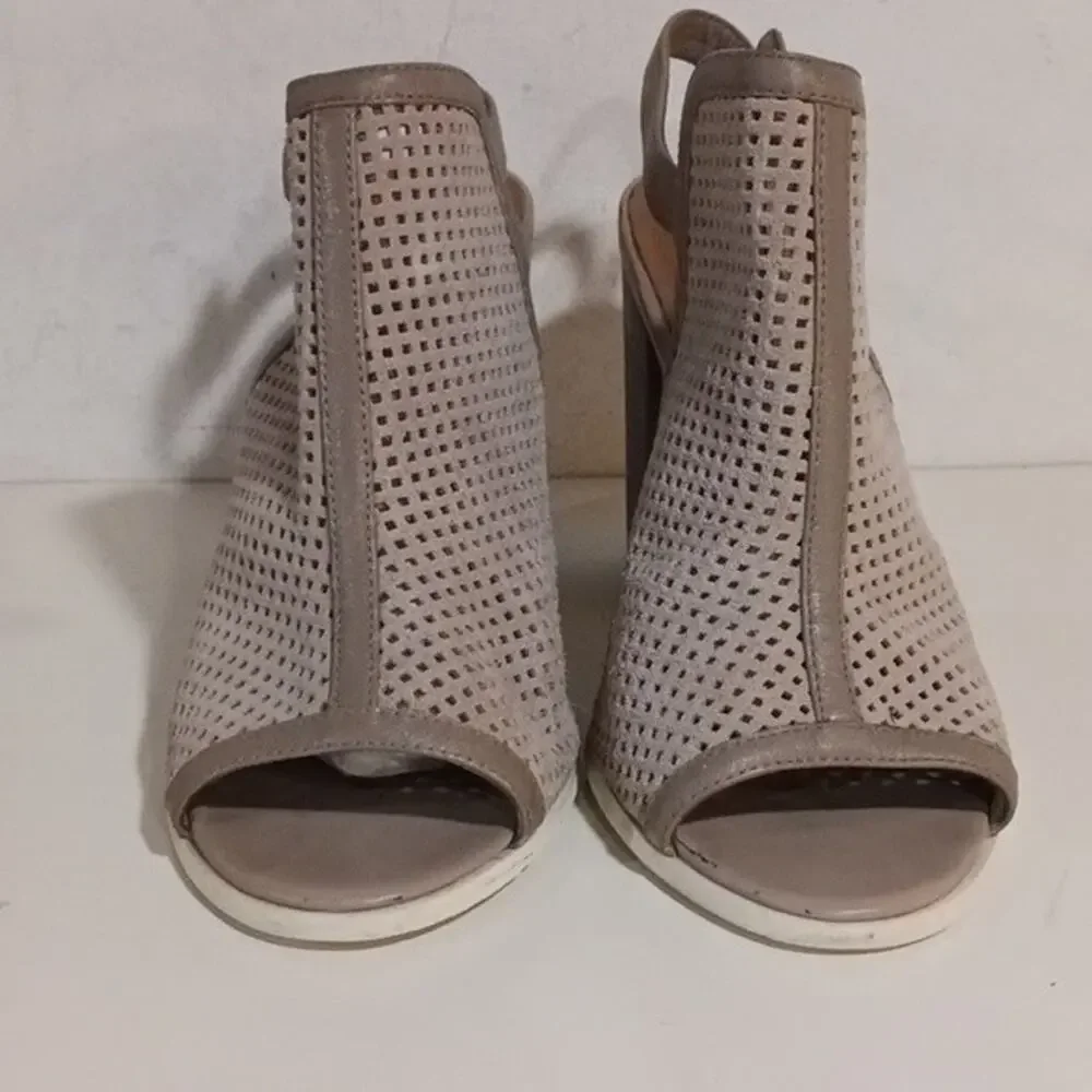 Kelsi Dagger Brooklyn Goya Taupe Heel Sandal sz 9.5